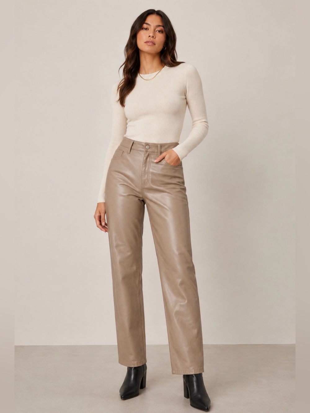Wilfred Vegan Leather Straight Leg Pants Size 4 Beige